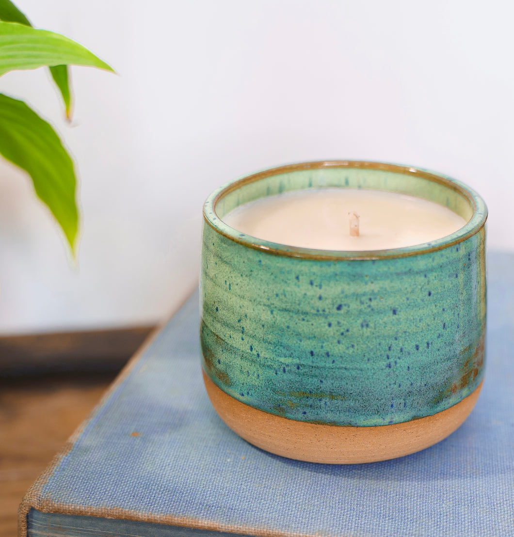 Yang Green Ceramic Candle