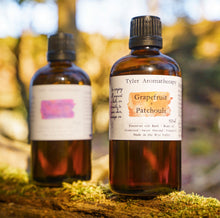 Load image into Gallery viewer, Lavender + Rosewood Aromatherapy bath + body oil
