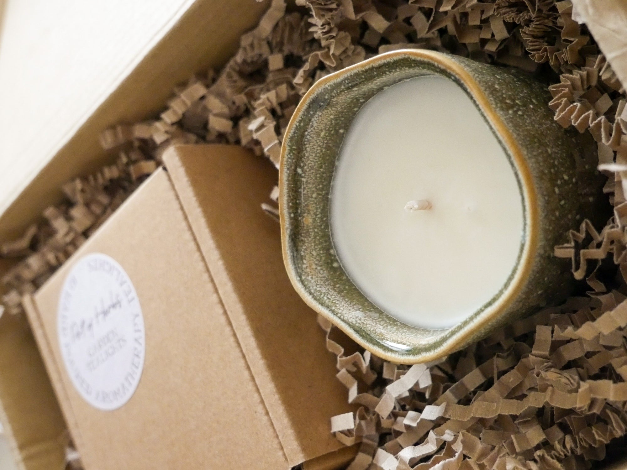 Ceramic Garden Candle and Tealights Gift Set