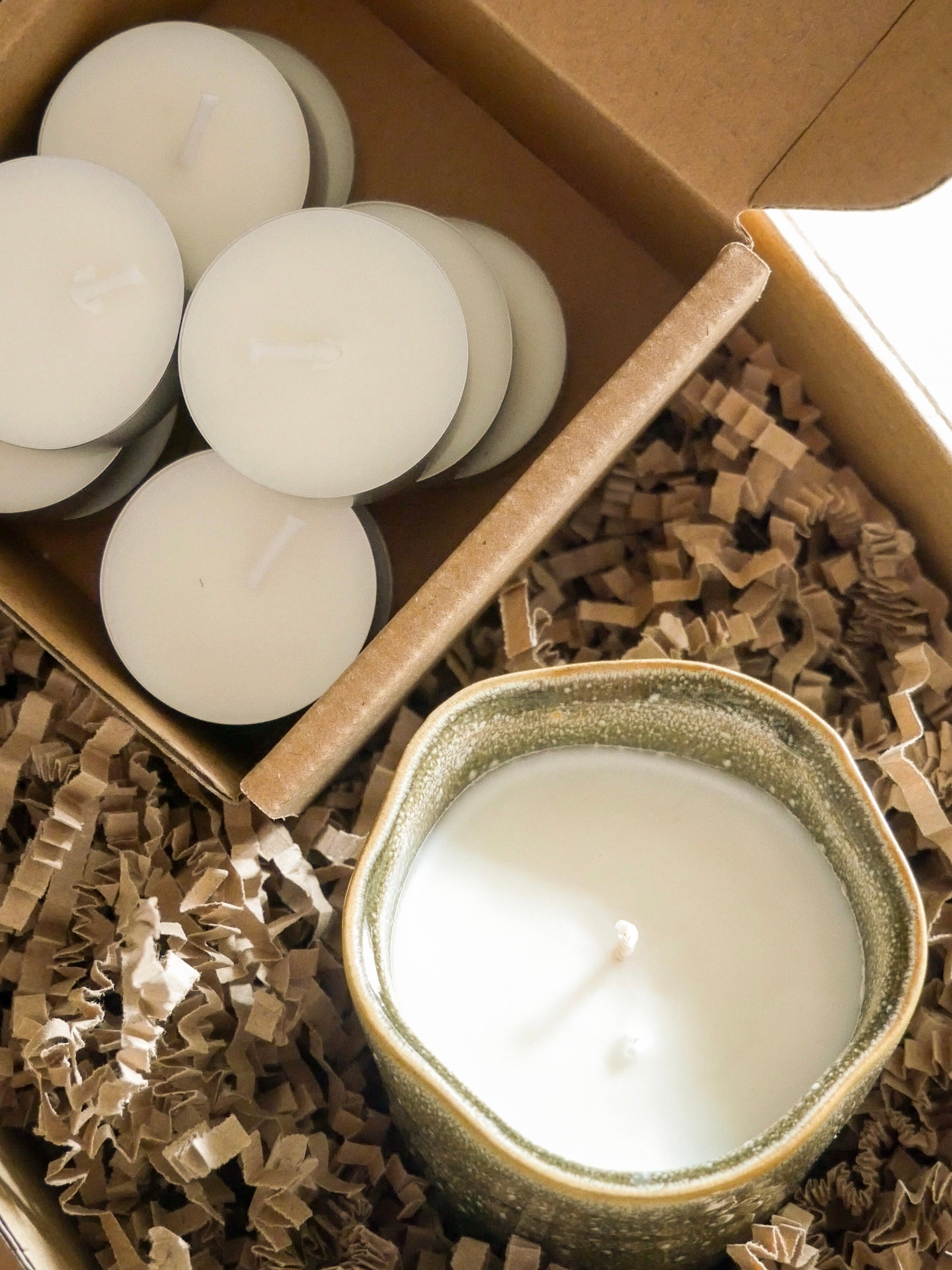 Ceramic Garden Candle and Tealights Gift Set